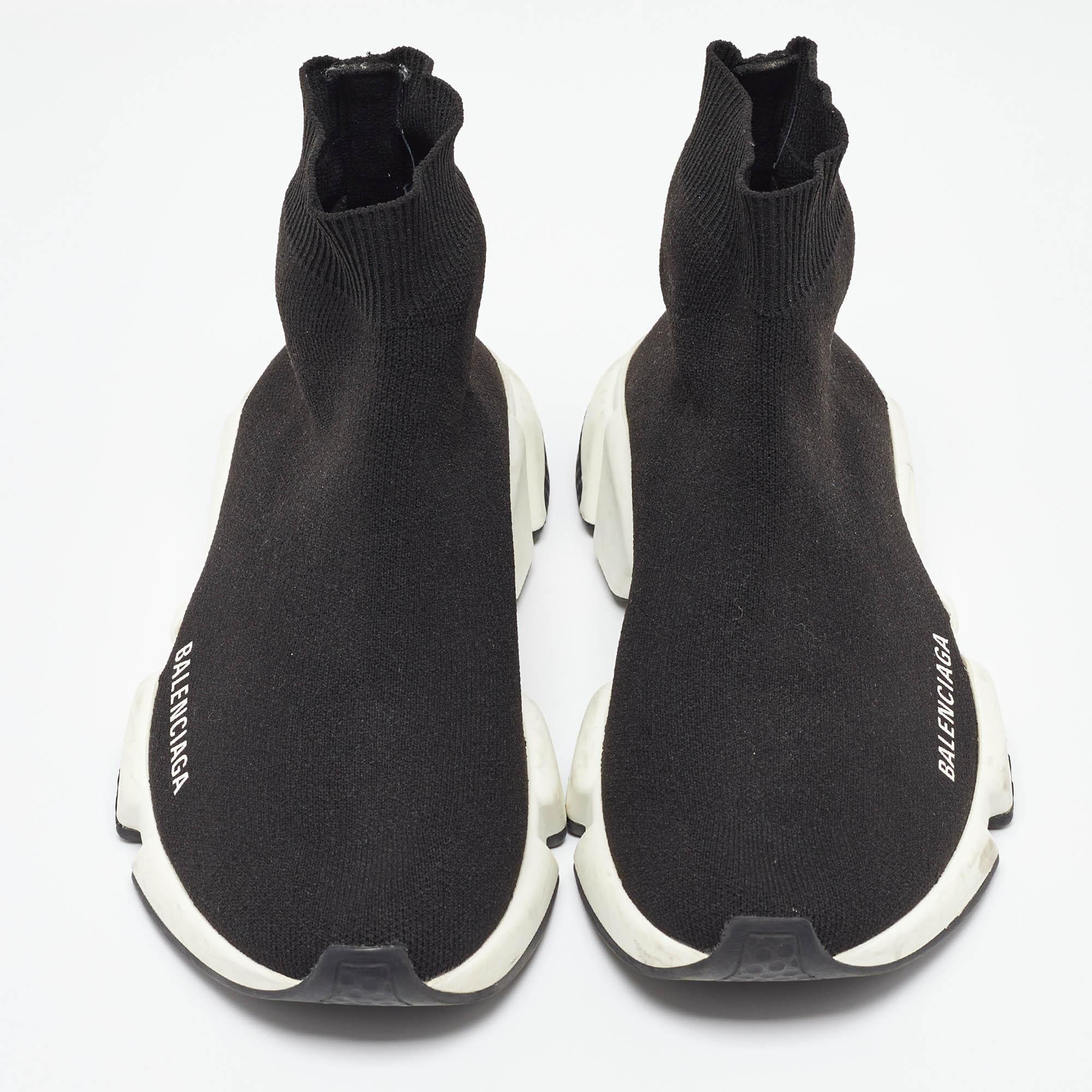 Balenciaga Black Knit Fabric Speed Trainer Slip On High-Top Sneakers Size 37 In Good Condition For Sale In Dubai, Al Qouz 2