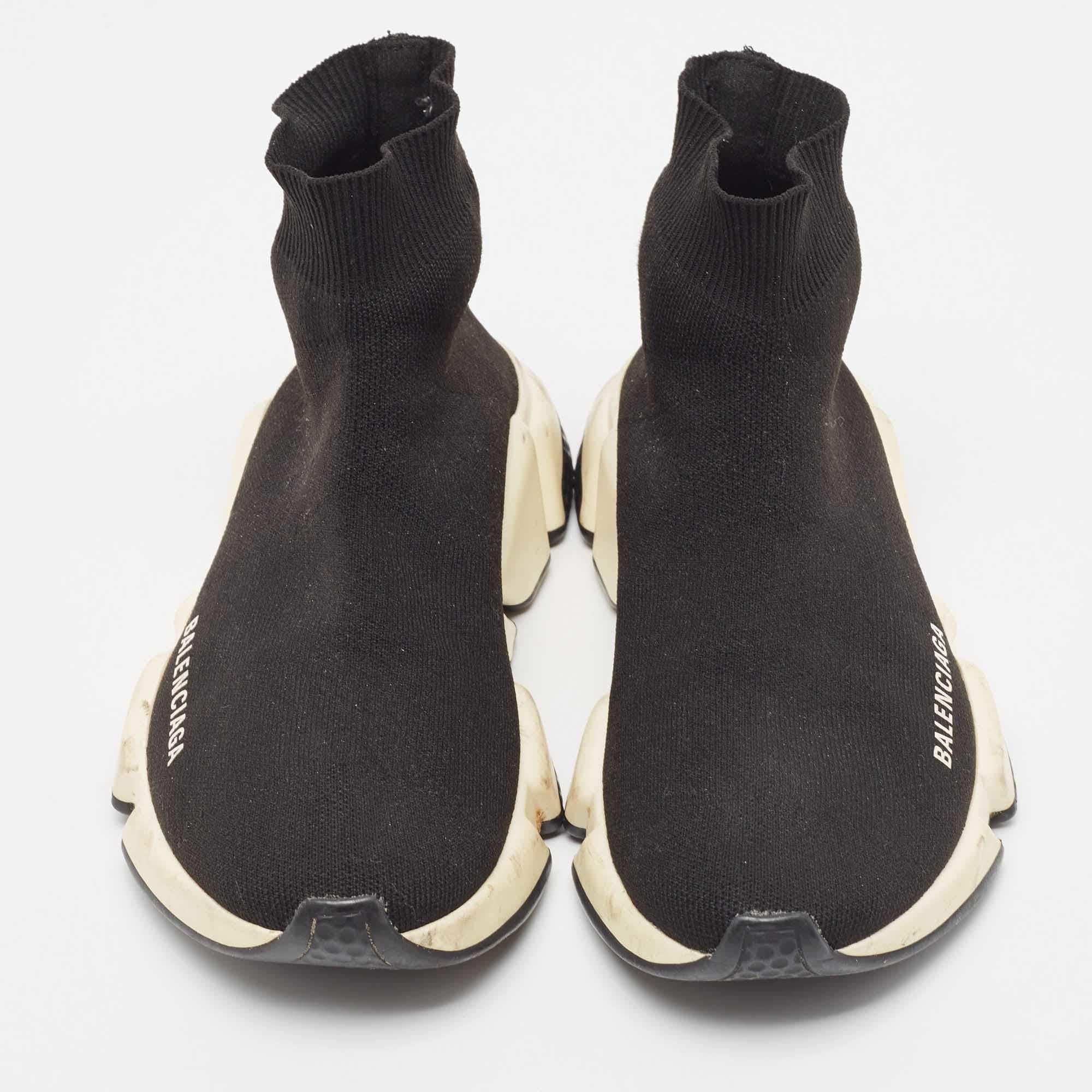 Balenciaga Black Knit Fabric Speed Trainer Sneakers Size 37 In Good Condition For Sale In Dubai, Al Qouz 2