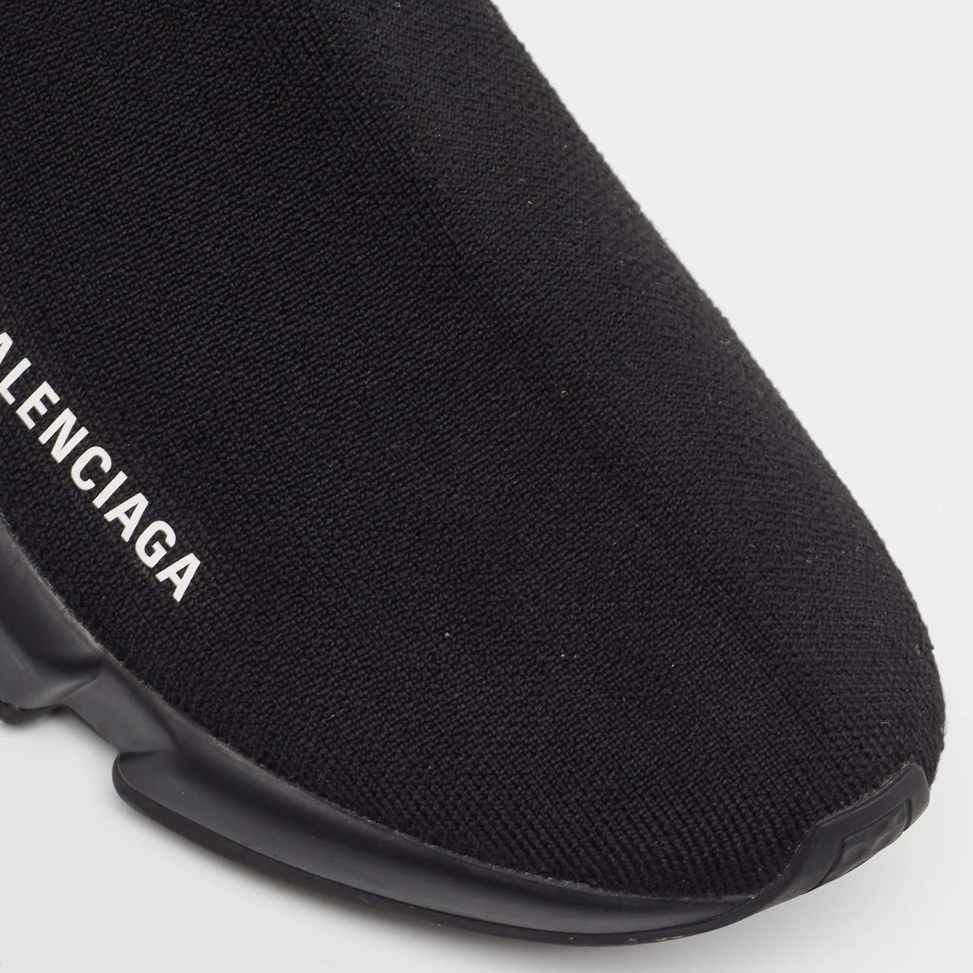 Balenciaga Black Knit Fabric Speed Trainer Sneakers Size 41 In Excellent Condition For Sale In Dubai, Al Qouz 2