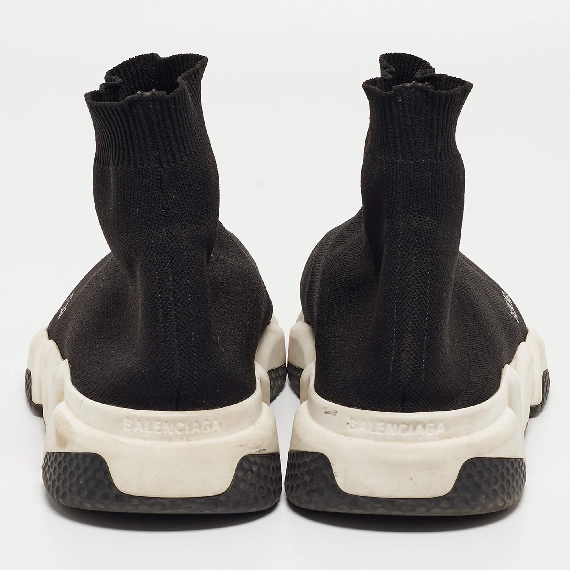 Balenciaga Black Knit Fabric Speed Trainer Sneakers Size 43 In Good Condition For Sale In Dubai, Al Qouz 2