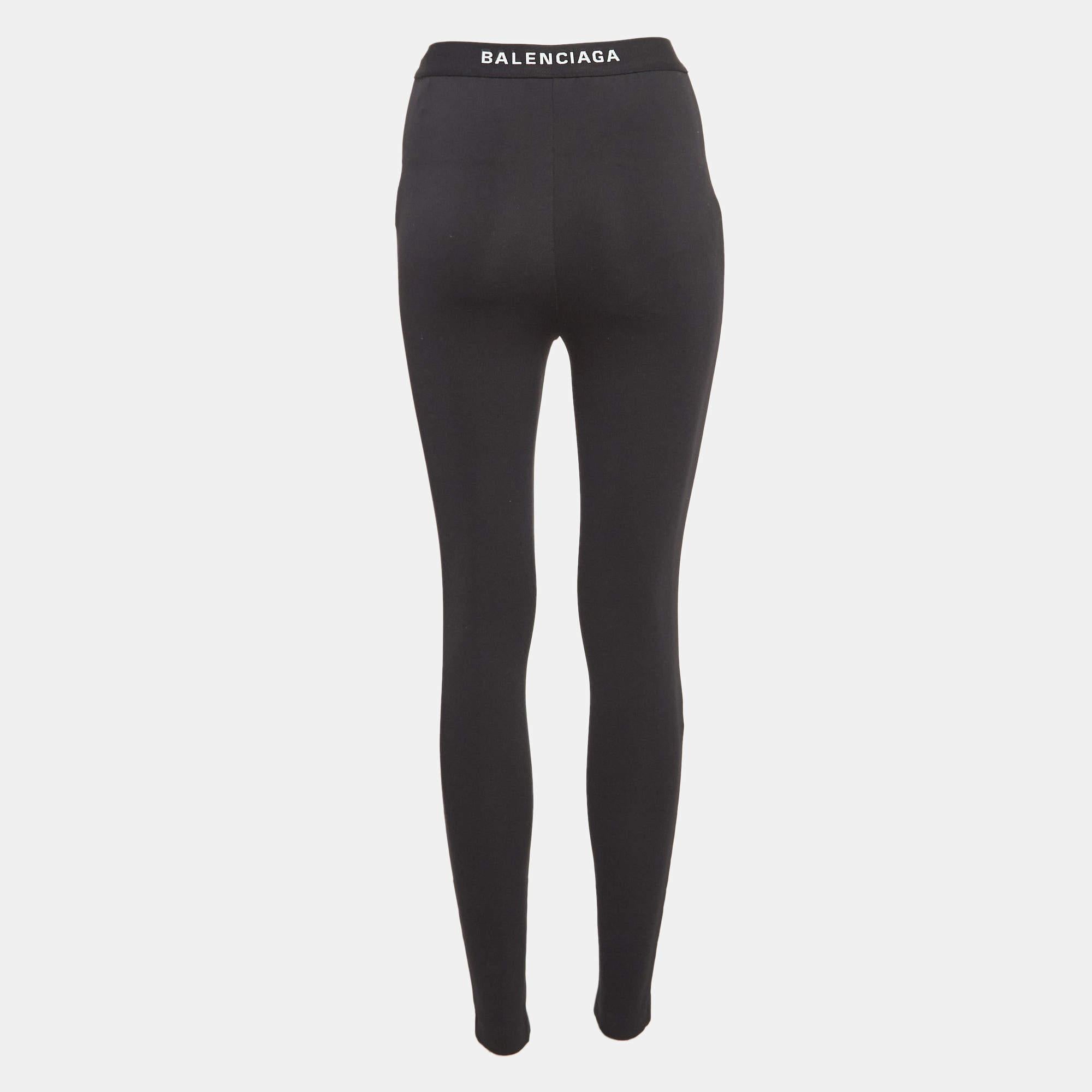 Pour vos séances d'entraînement, pour vous détendre ou simplement pour faire des courses, ce legging vous sera utile à de nombreuses reprises. Ils sont fabriqués à partir de matériaux de qualité et sont bien ajustés.
