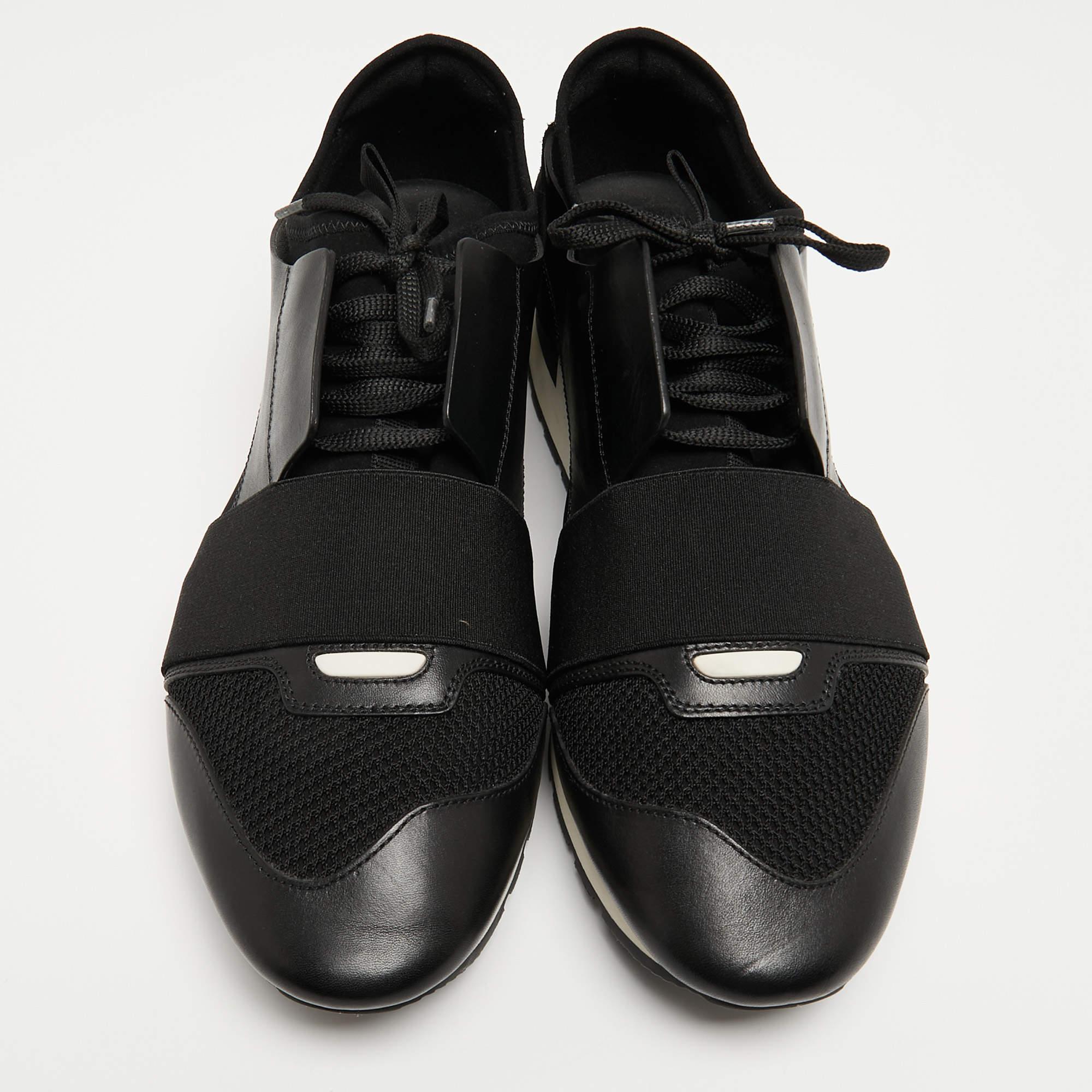 Balenciaga Schwarz Leder und Stoff Race Runner Sneakers Größe 42 im Zustand „Gut“ im Angebot in Dubai, Al Qouz 2