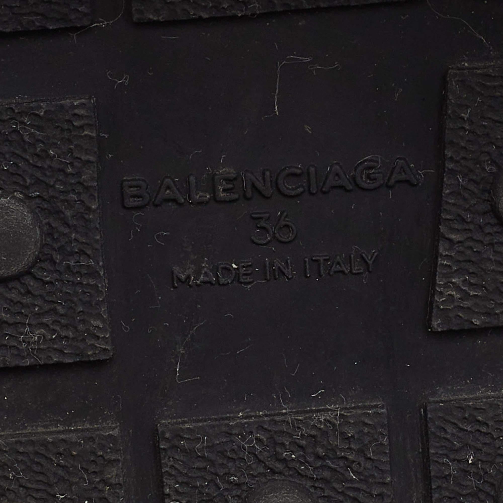 Balenciaga - Baskets basses de course en cuir et maille noires, taille 36 en vente 4