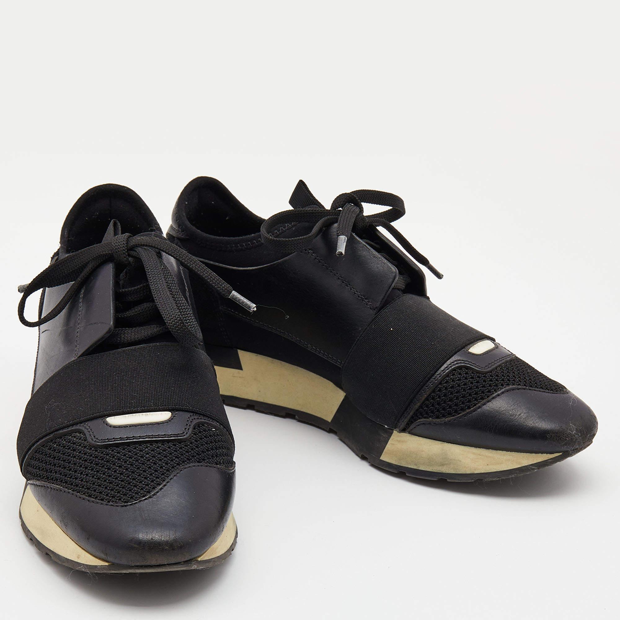 Balenciaga Black Leather and Mesh Race Runner Low Top Sneakers Size 37 For Sale 1