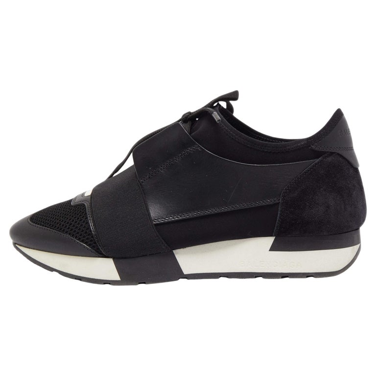 Dinkarville Blaze gået vanvittigt Balenciaga Black Leather and Mesh Race Runner Sneakers Size 38 For Sale at  1stDibs
