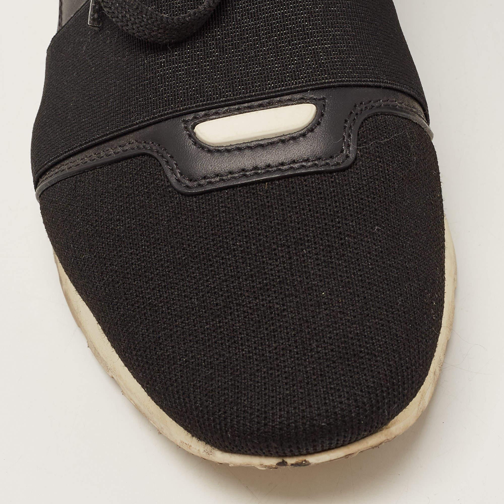 Balenciaga Zapatillas de cuero negro y malla Race Runner Talla 39 3