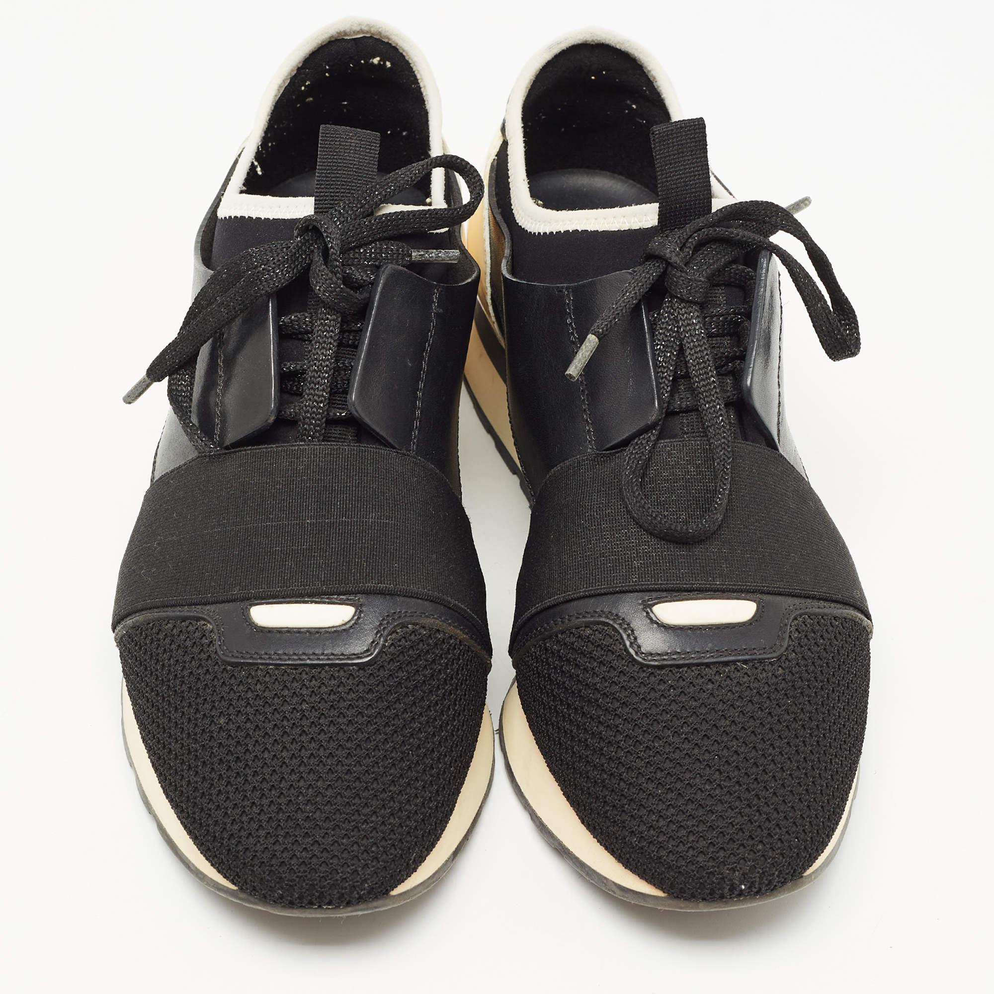 Balenciaga Black Leather and Mesh Race Runner Sneakers Size 40 For Sale 3