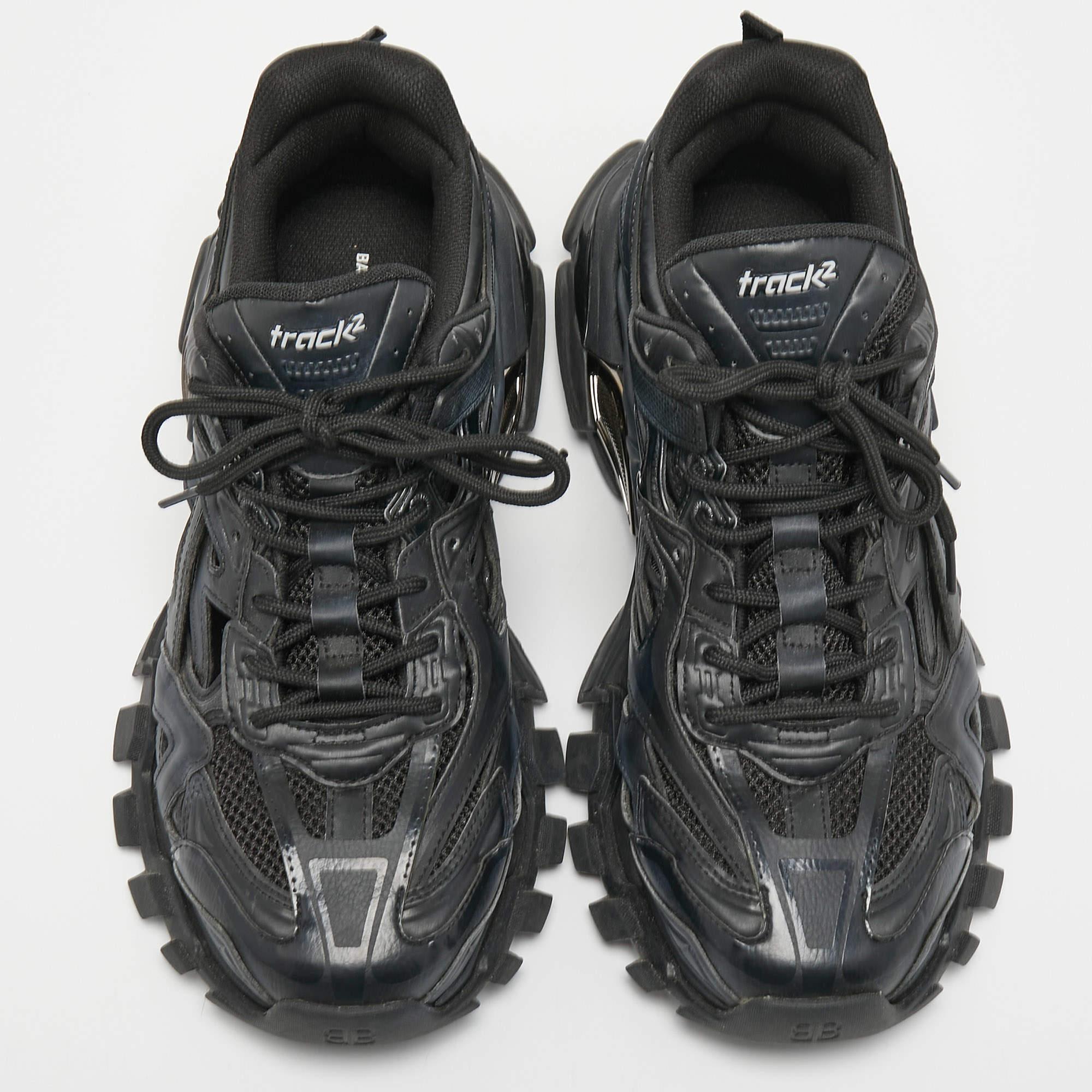 Coming in a classic silhouette, these designer sneakers are a seamless combination of luxury, comfort, and style. These sneakers are designed with signature details and comfortable insoles.

