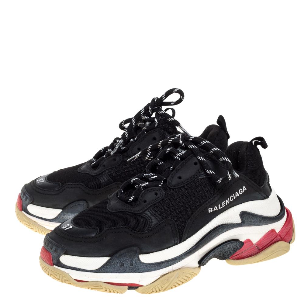 balenciaga triple s black 37