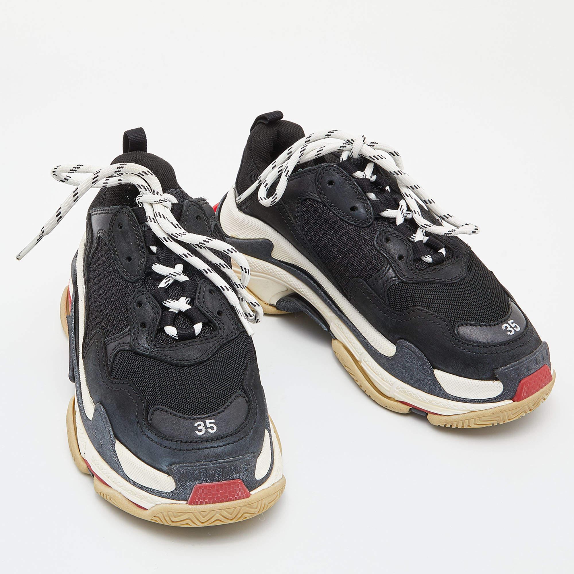 With durable construction, these Balenciaga sneakers will lend you a stylish modern look. The rubber soles of this pair will provide you with optimum grip while walking. Made from leather and mesh, these shoes get a luxe update with a brand