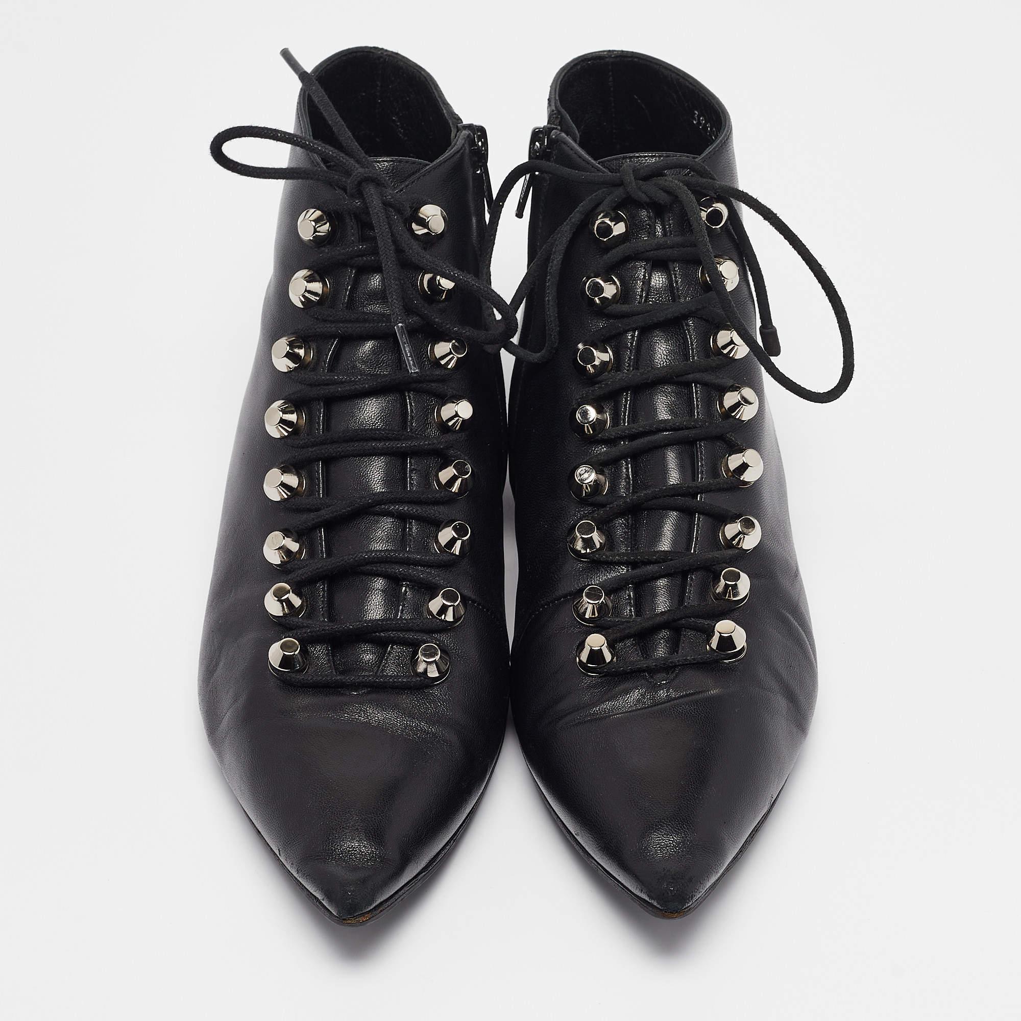 Nero Balenciaga Stivali alla caviglia in pelle nera taglia 40 in vendita