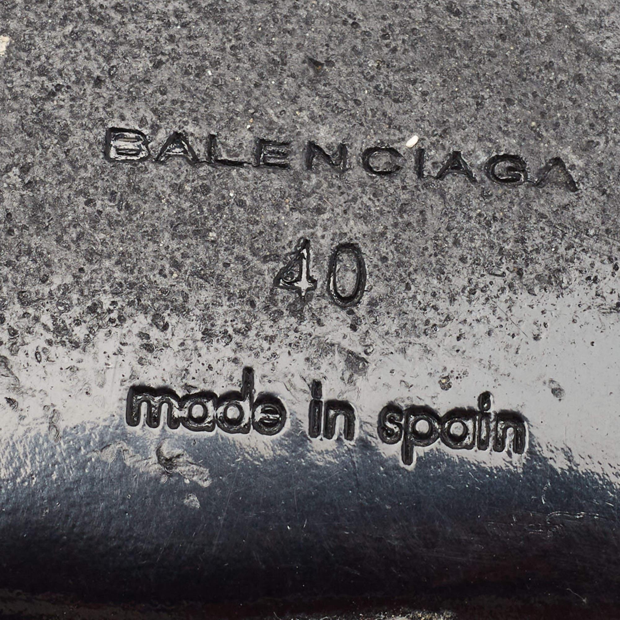 Balenciaga - Espadrille à talon compensé en cuir noir - Sandales à lanières de cheville - Taille 40 en vente 4