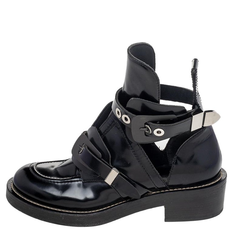 Balenciaga Black Leather Ceinture Ankle Boots Size 39 at 1stDibs |  balenciaga buckle boots, balenciaga ceinture boots, balenciaga leather  ankle boots