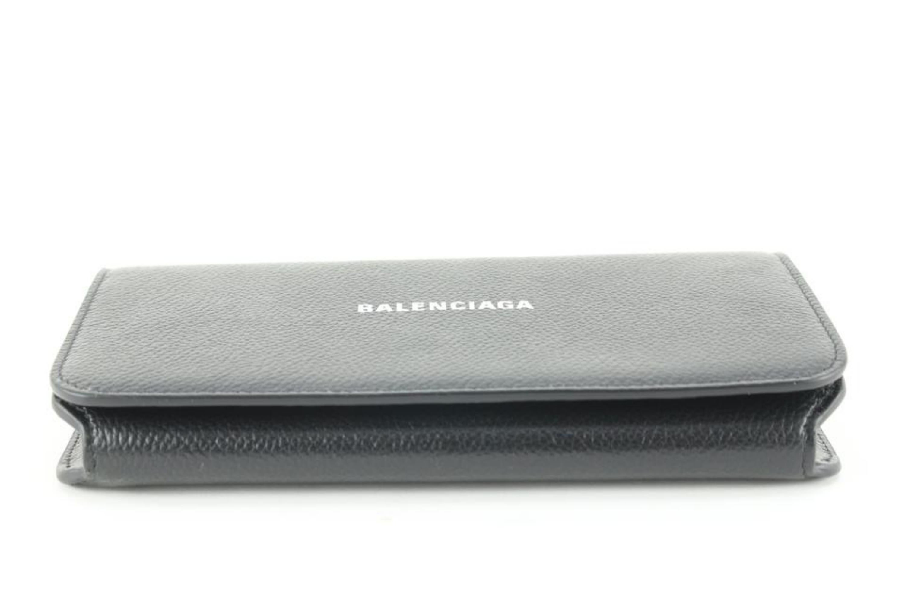 Balenciaga Portefeuille classique en cuir noir avec logo sur chaîne dorée 48ba624 en vente 4