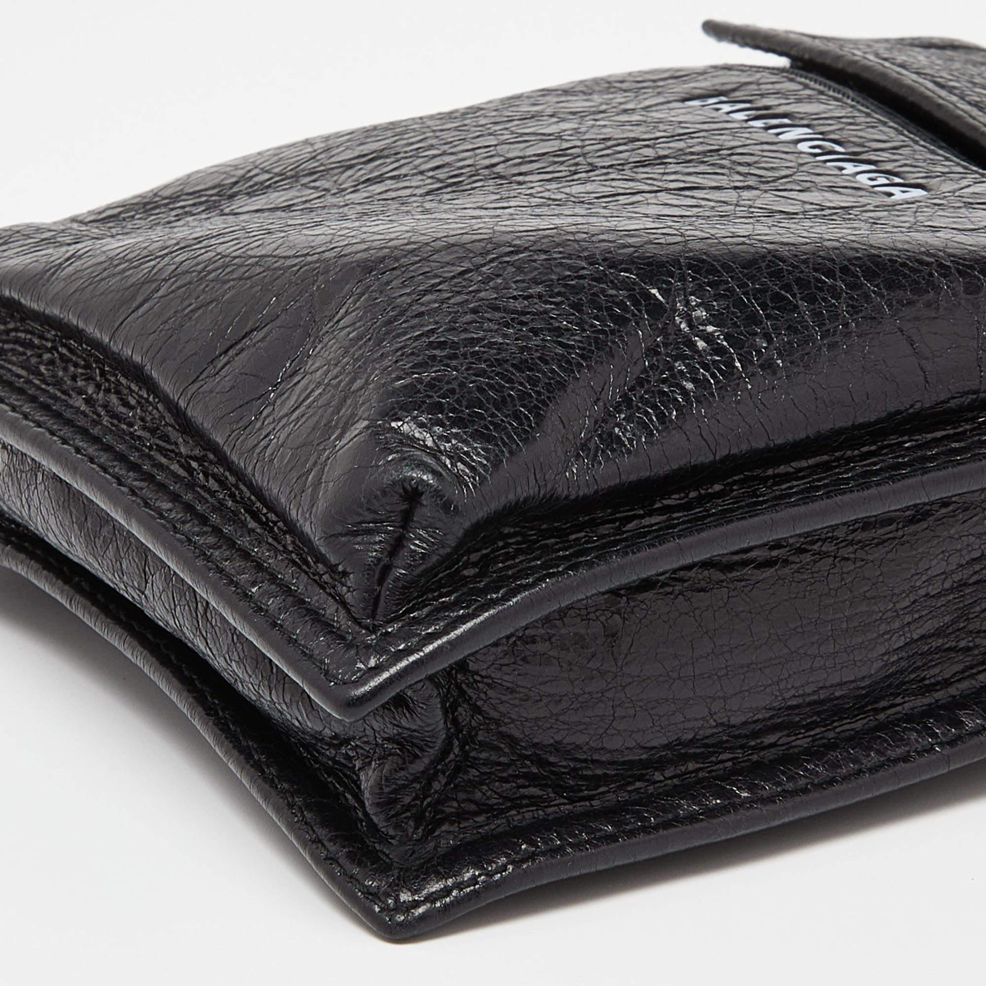 Balenciaga Black Leather Explorer Pouch Crossbody Bag For Sale 3