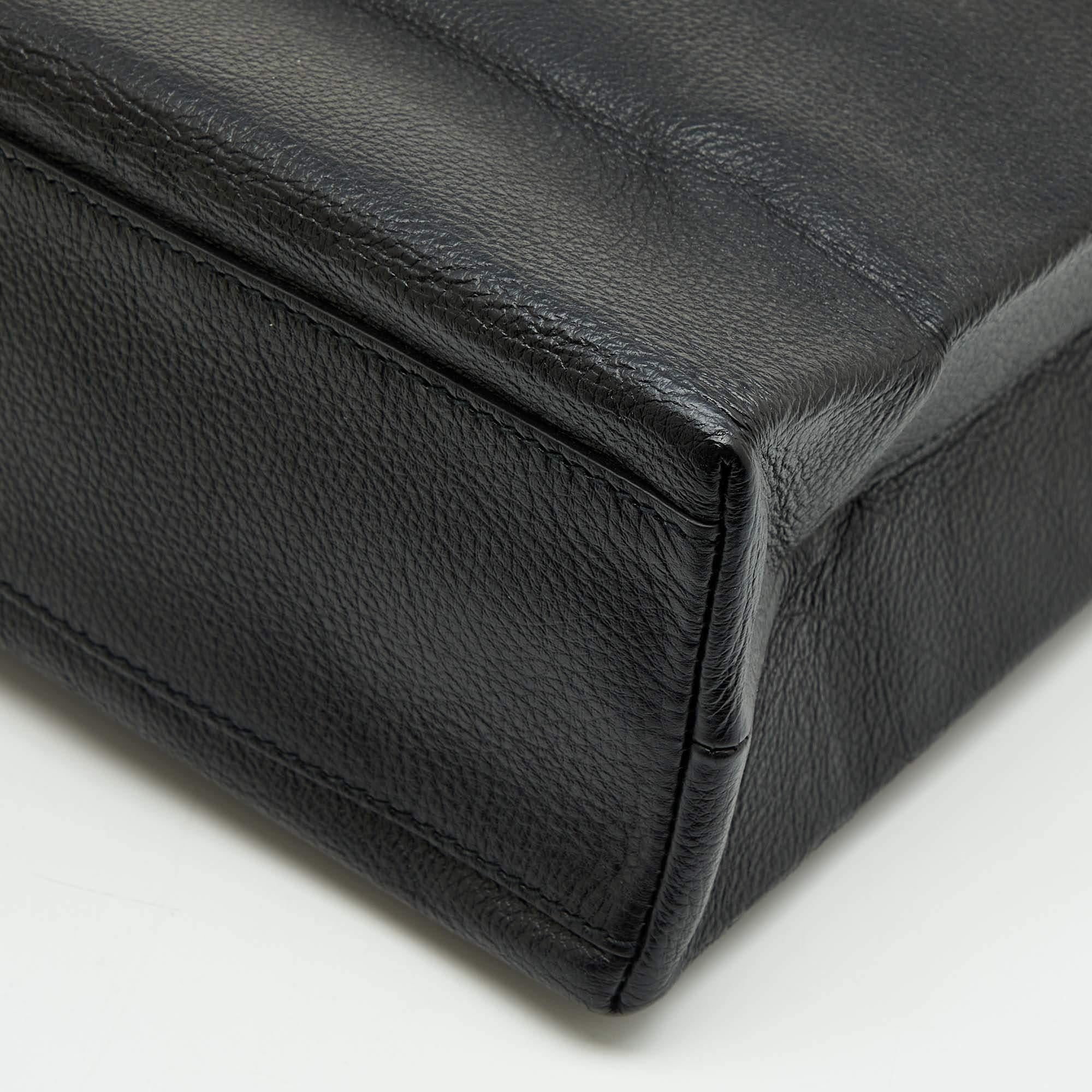 Balenciaga Black Leather Logo Print North South Shopper Tote en vente 1