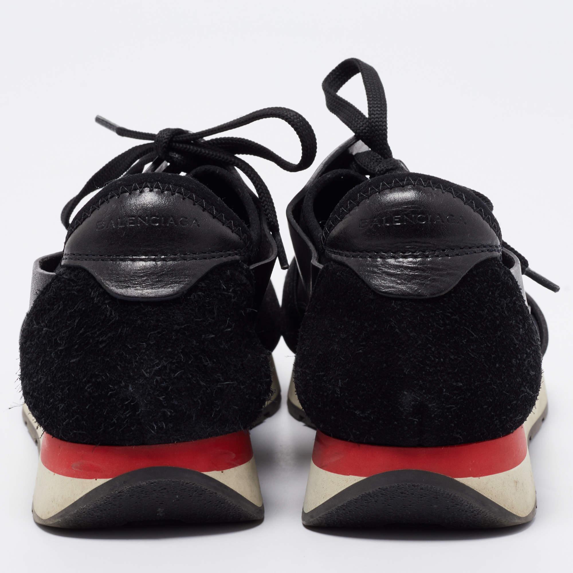 Balenciaga Black Leather, Mesh Race Runner Sneakers Size 40 In Good Condition For Sale In Dubai, Al Qouz 2