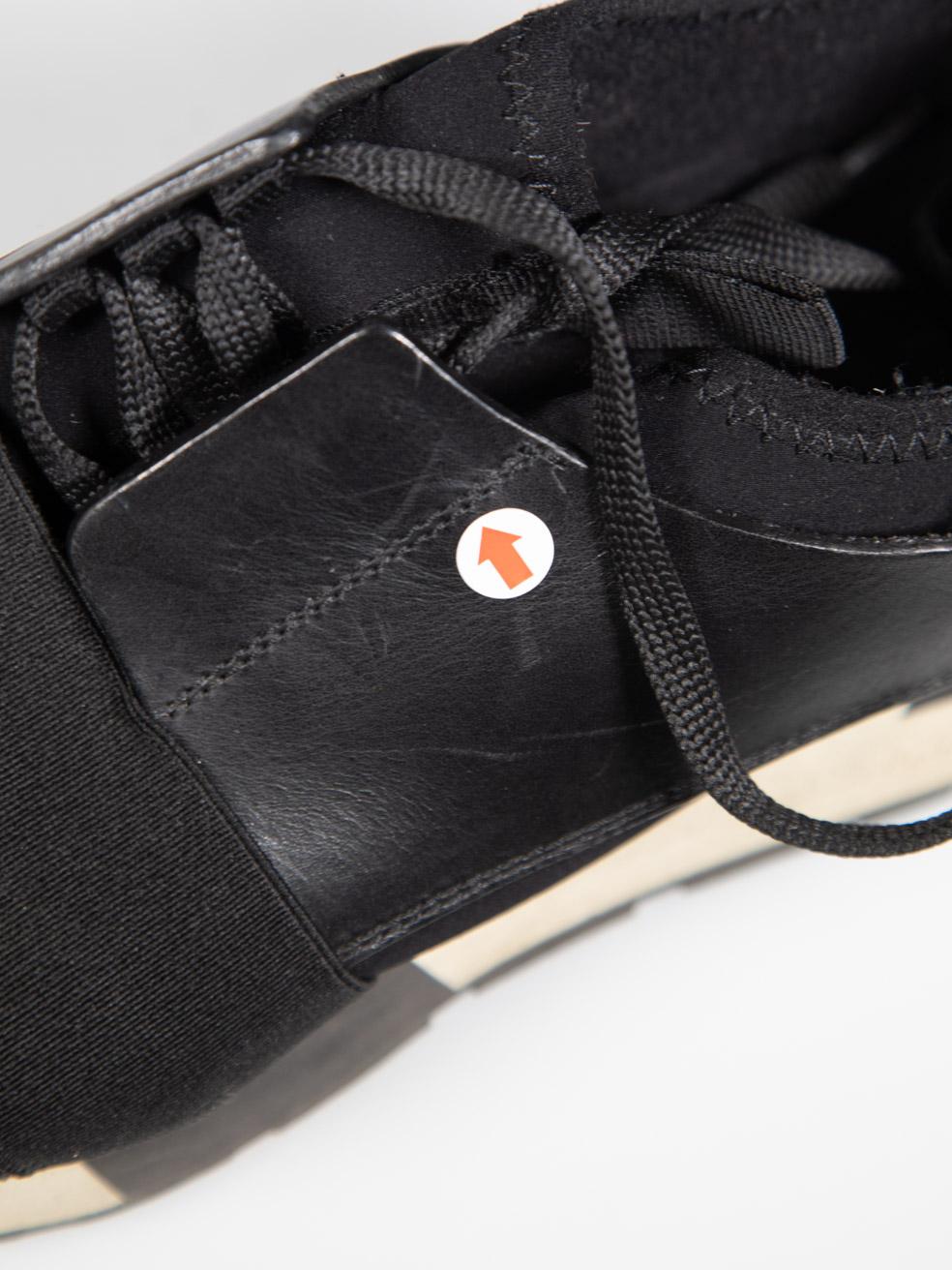 Balenciaga Schwarz Leder & Mesh Race Runner Turnschuhe Größe IT 38 im Angebot 2