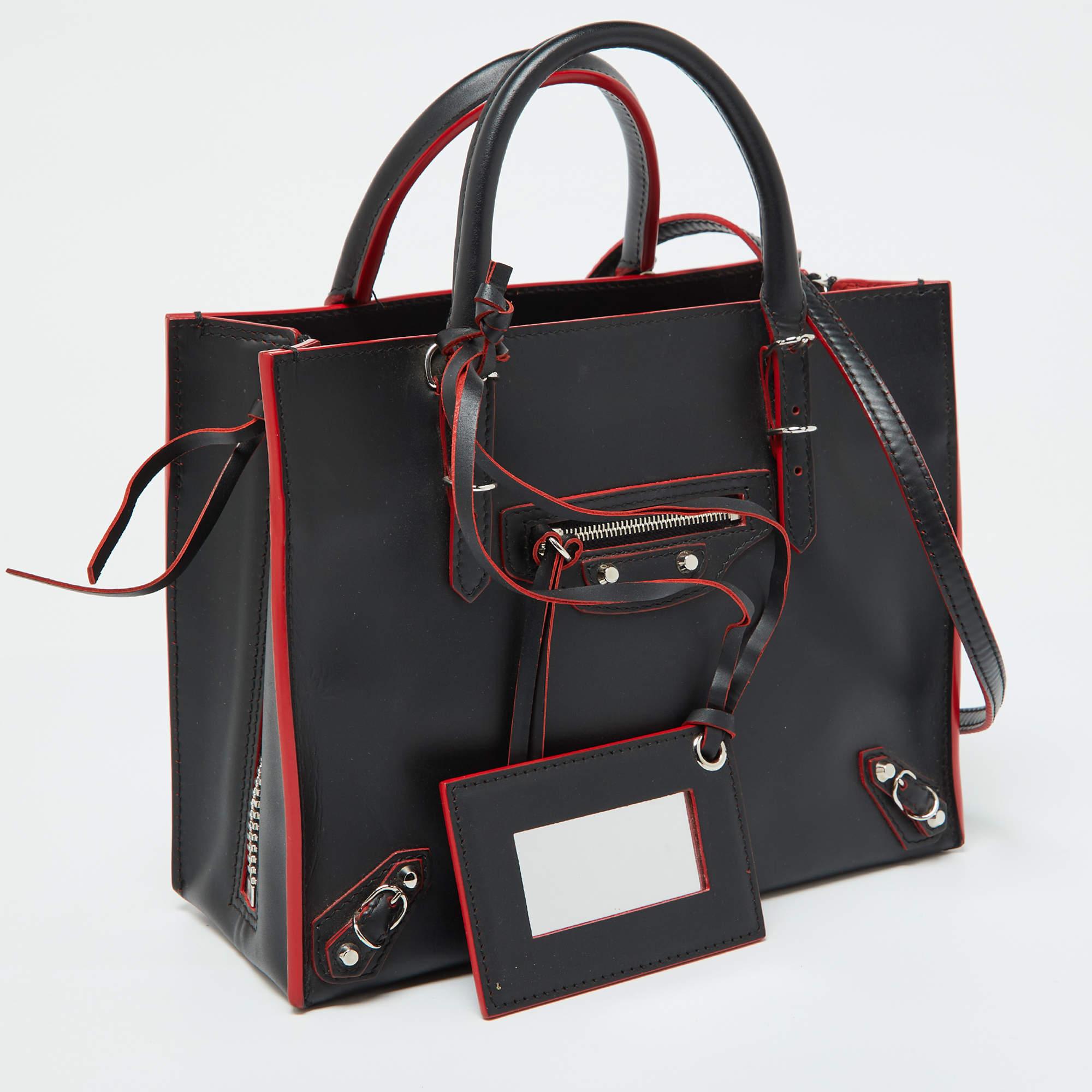 Balenciaga Black Leather Mini Papier A4 Tote In Fair Condition In Dubai, Al Qouz 2