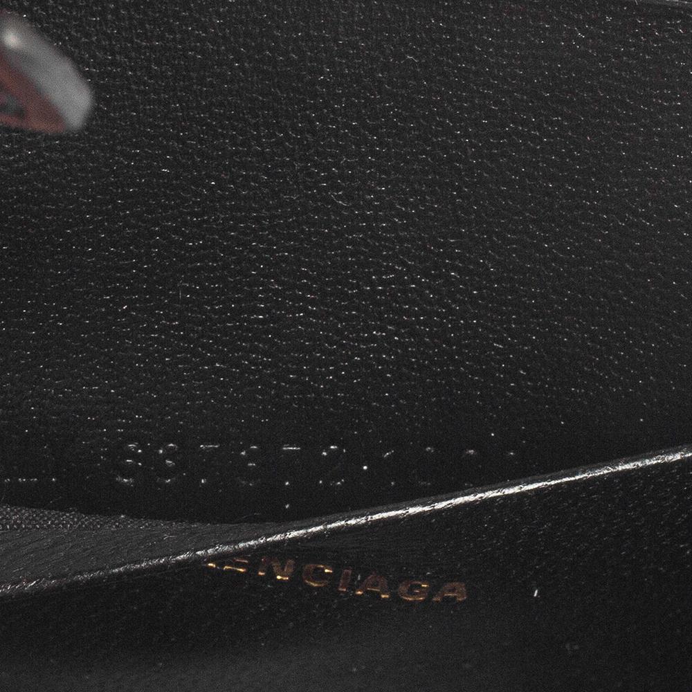 Balenciaga Black Leather Nano Hourglass Top Handle Bag In Excellent Condition In Dubai, Al Qouz 2