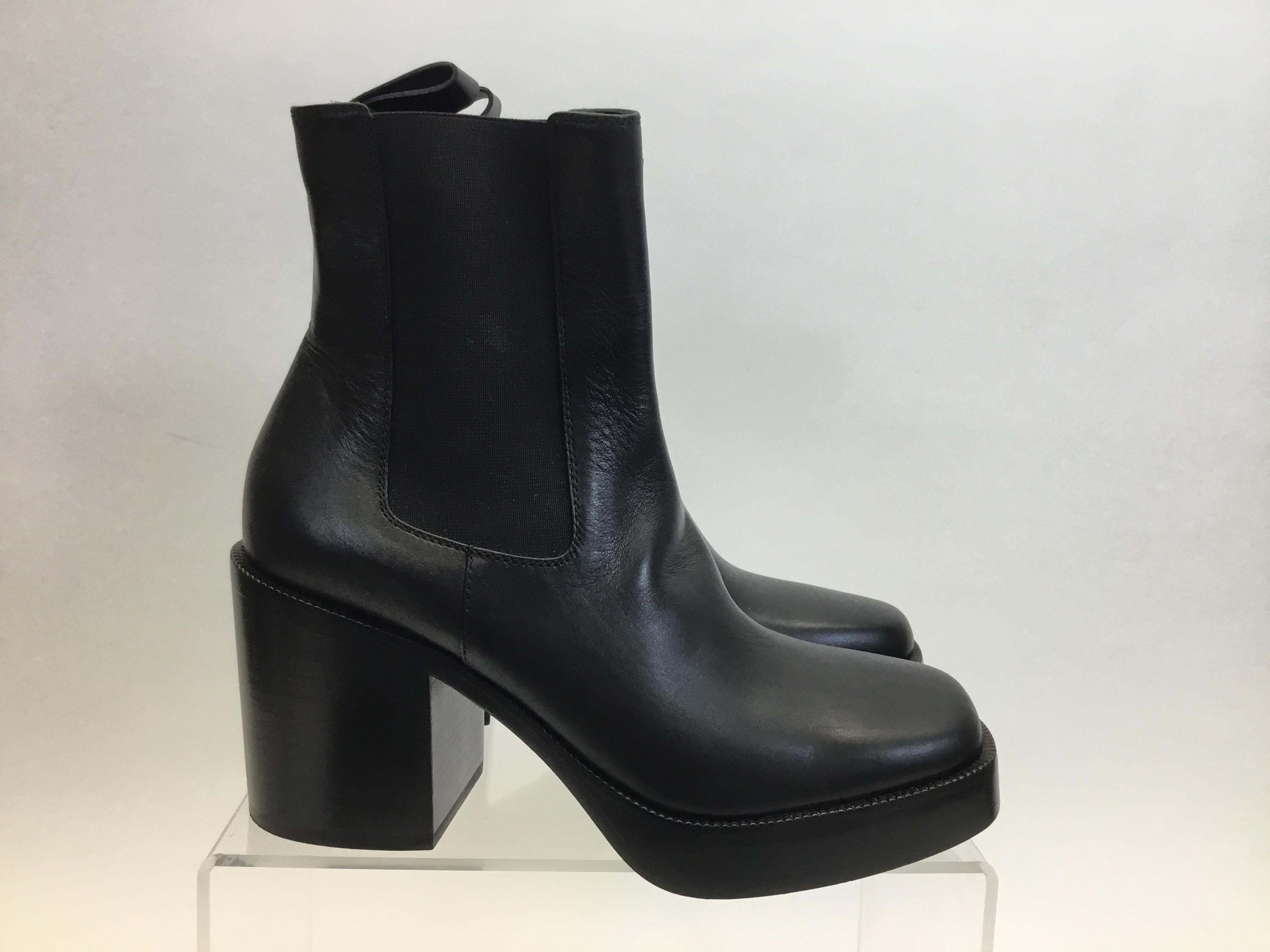 Women's Balenciaga Black Leather Platform Ankle Boots NIB For Sale