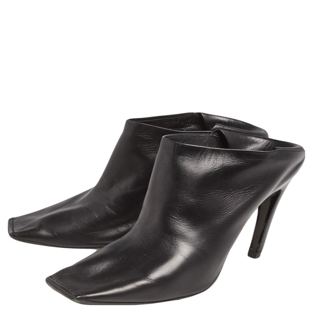 Women's Balenciaga Black Leather Quadro Square Toe Foldable Heel Mules Size 37