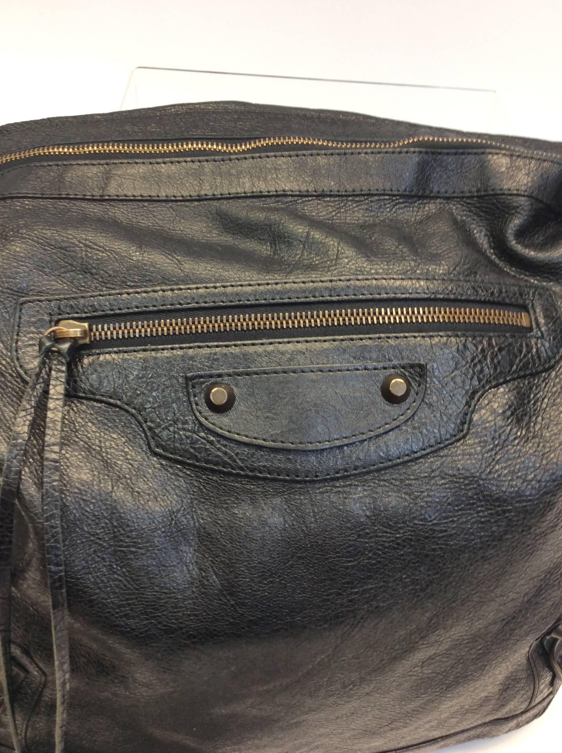 Balenciaga Black Leather Shoulder Bag For Sale 2