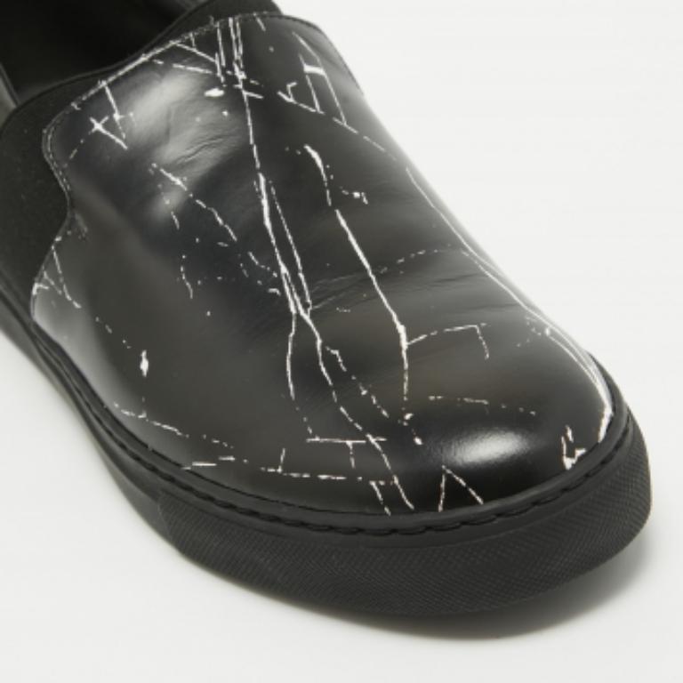 Balenciaga - Baskets en cuir noir Taille 40 Excellent état - En vente à Dubai, Al Qouz 2