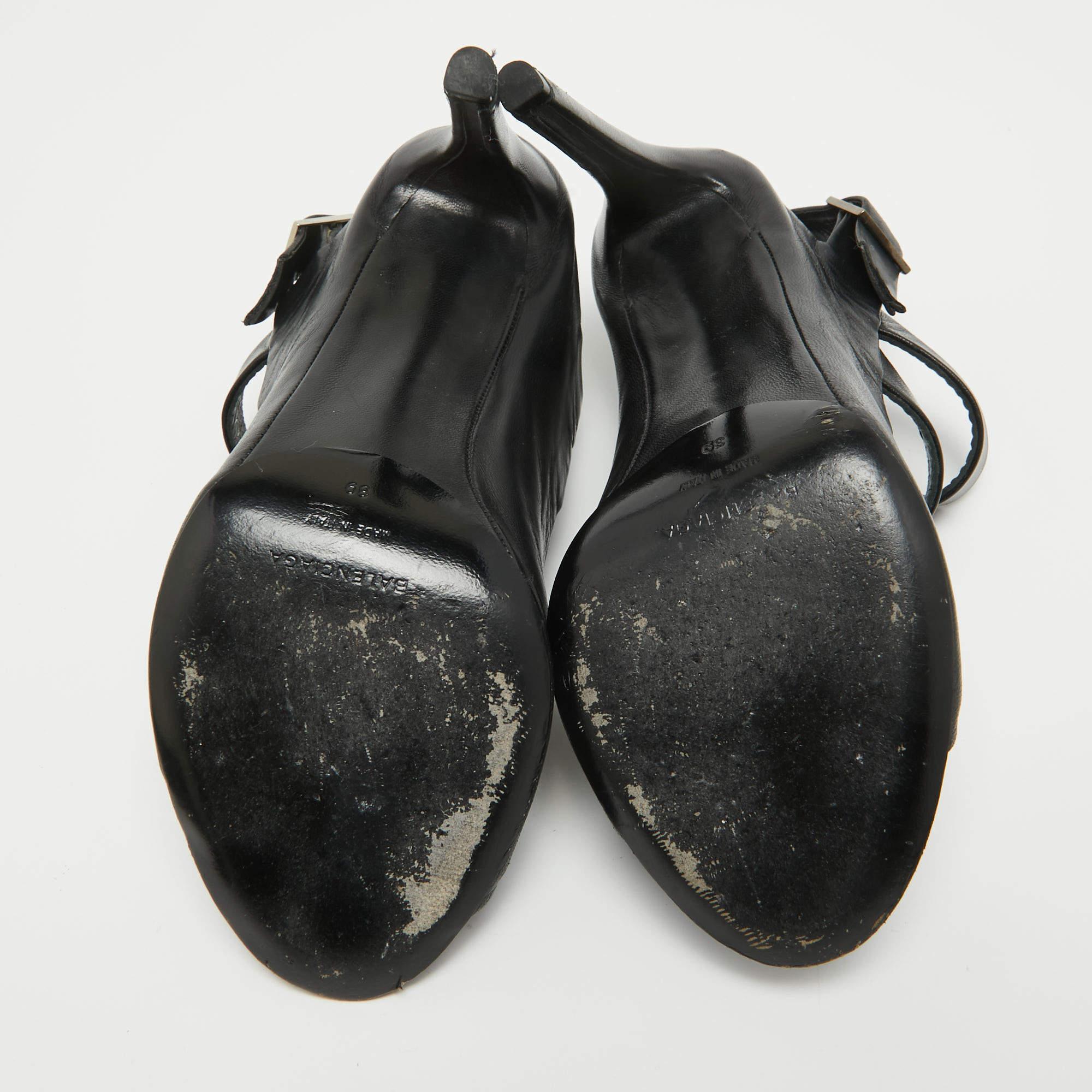 Balenciaga Black Leather Strappy Slingback Sandals Size 39 For Sale 2