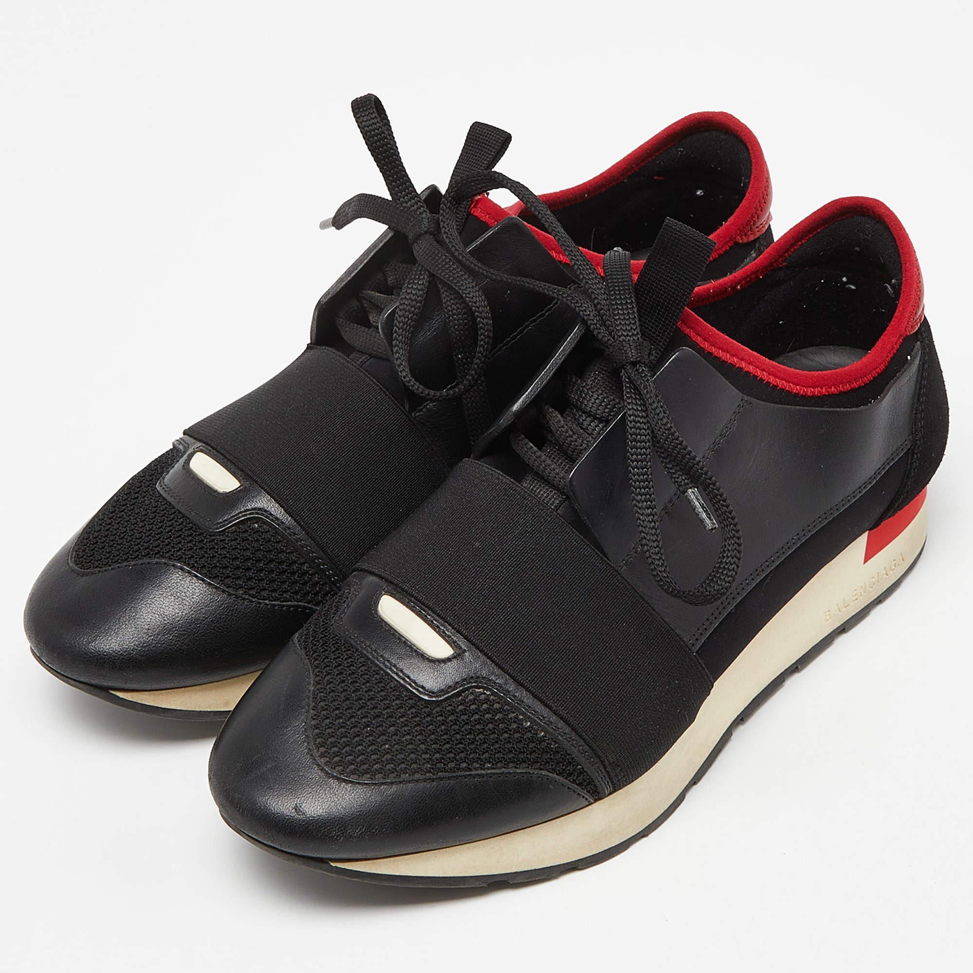 Cette paire confortable est votre premier choix lorsque vous partez pour une longue journée. Ces chaussures de créateur sont dotées d'une tige bien cousue et d'une semelle résistante.

Comprend : Sac à poussière original