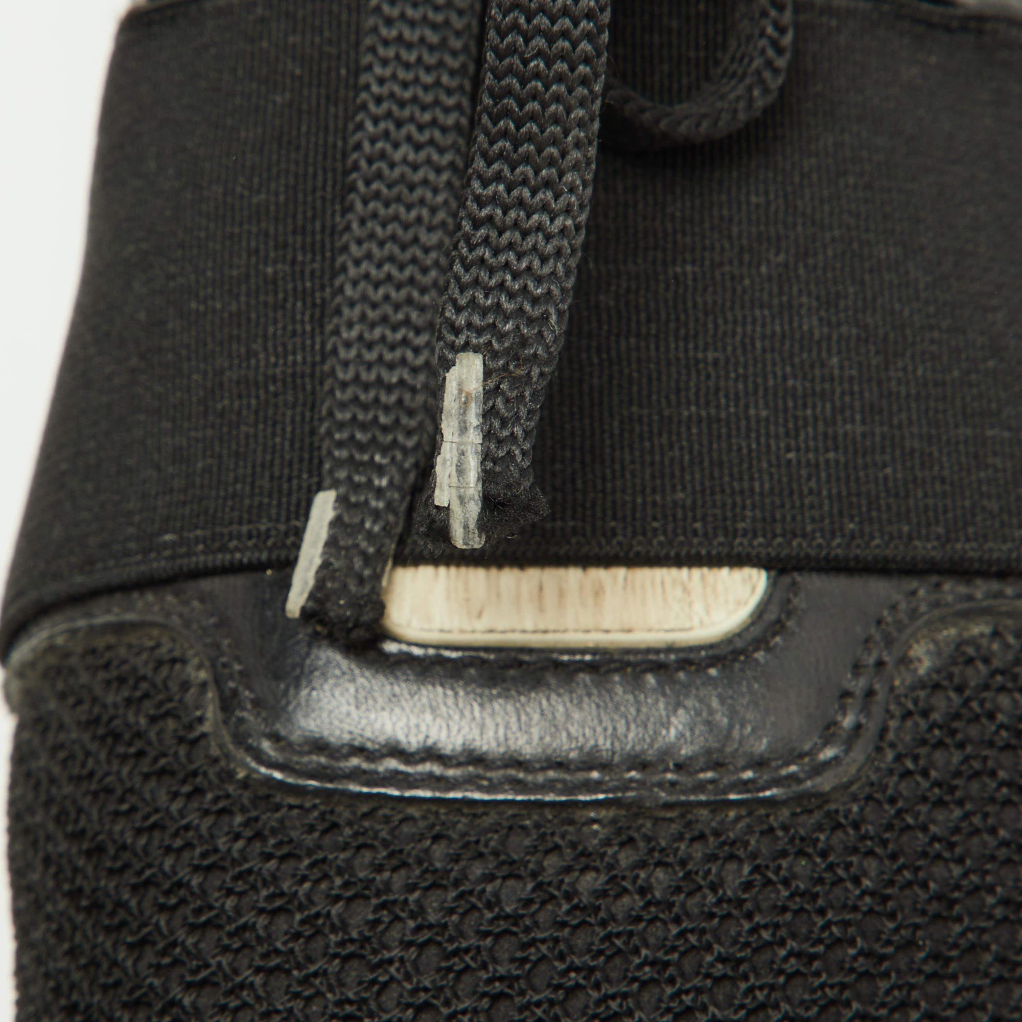 Balenciaga Black Leather Suede and Mesh Race Runner Sneakers Size 39 For Sale 3