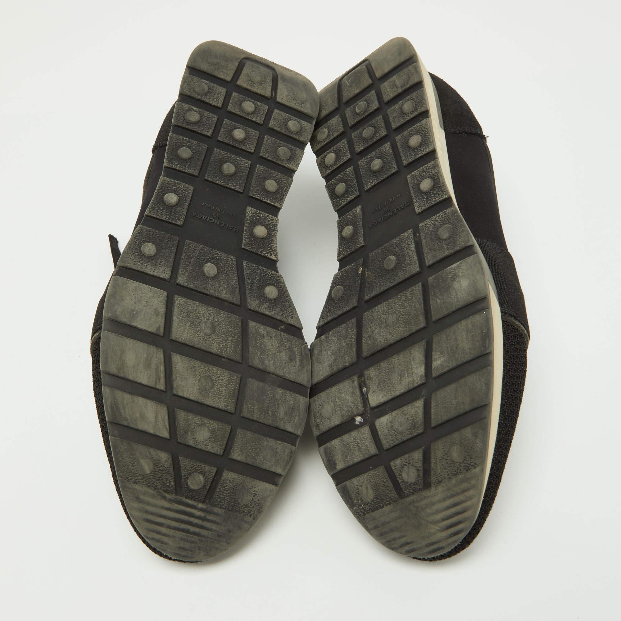 Balenciaga Black Leather Suede and Mesh Race Runner Sneakers Size 39 For Sale 4