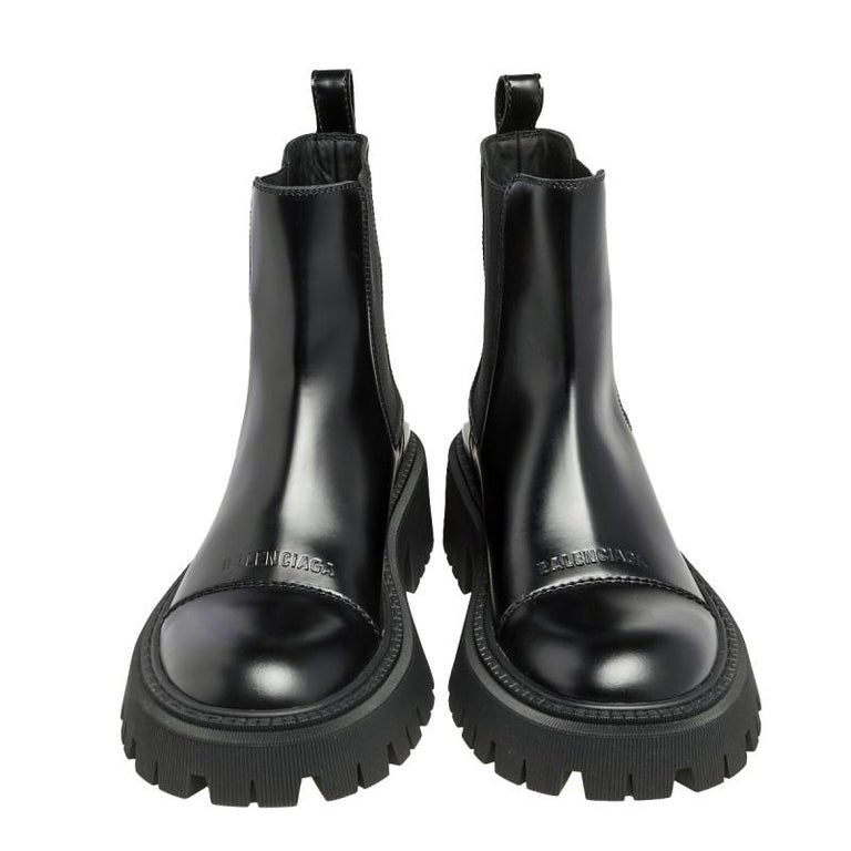 Balenciaga Black Leather Tractor Ankle Boots Size 39 For Sale at 1stDibs