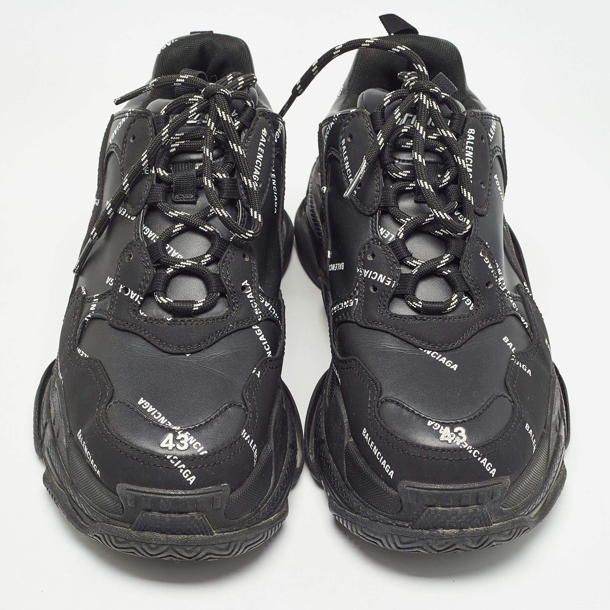 Balenciaga Black Leather Triple S Sneakers Size 43 In Good Condition In Dubai, Al Qouz 2