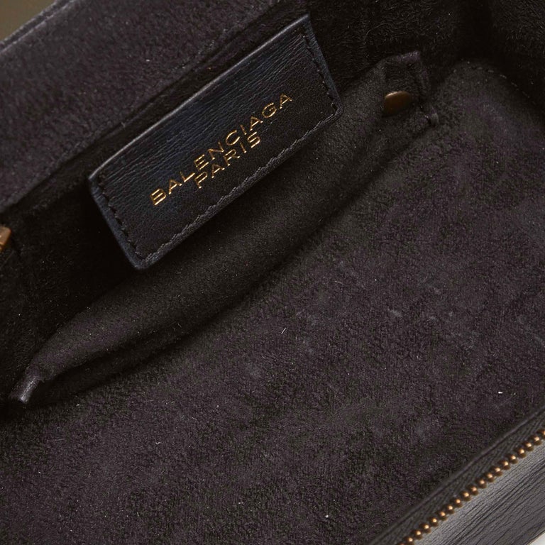 simple vanity bag