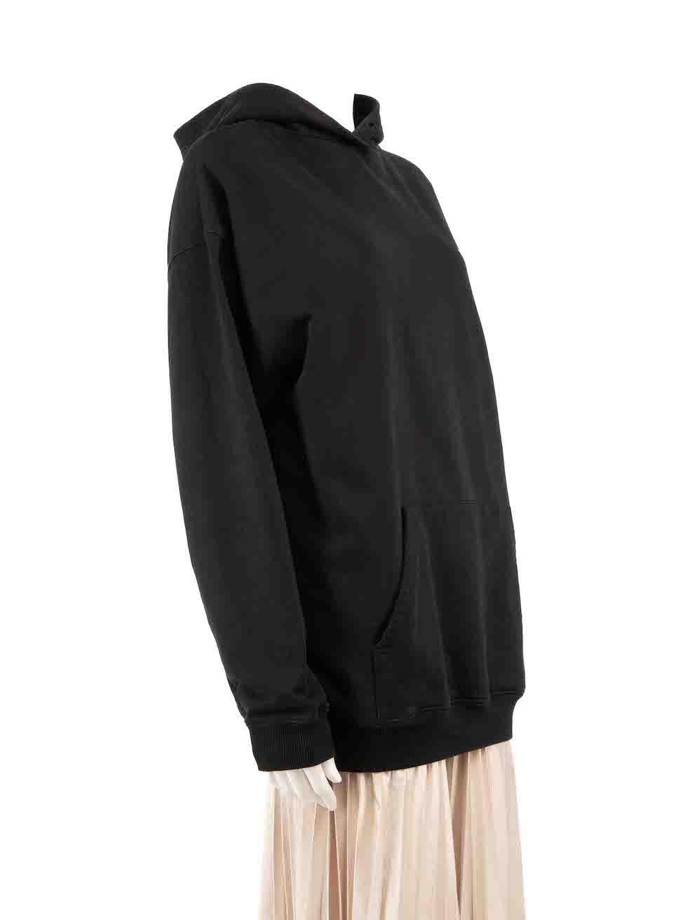 CONDITION is Very good. Hardly any visible wear to the hoodie is evident on this used Balenciaga designer resale item.
 
 
 
 Details
 
 
 Unisex
 
 Black
 
 Cotton
 
 Oversized hoodie
 
 Logo detail on front and back
 
 Hooded
 
 Centre pocket
 
 
