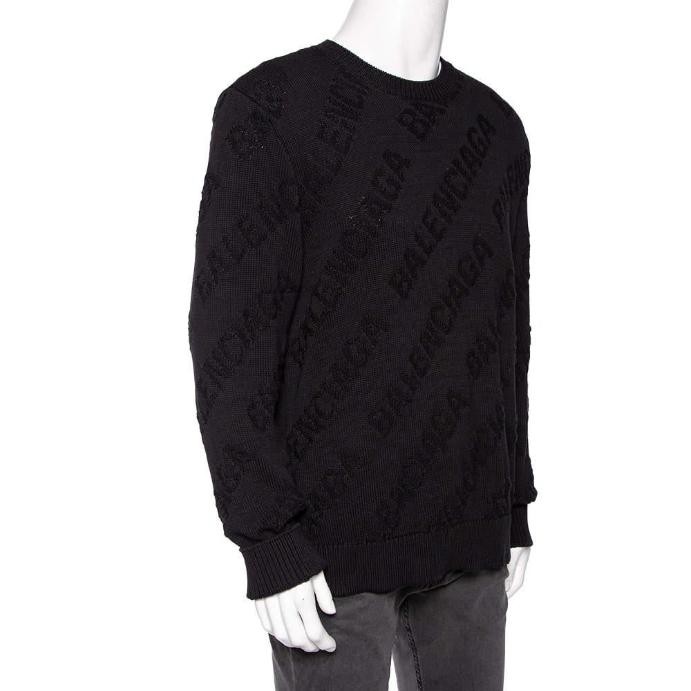 Get ready to exude class, charm, and sophistication as you don this amazing sweater from Balenciaga. It is stitched using black logo-jacquard cotton fabric, which gives it a signature touch. This sweater flaunts an oversized fit and long sleeves.