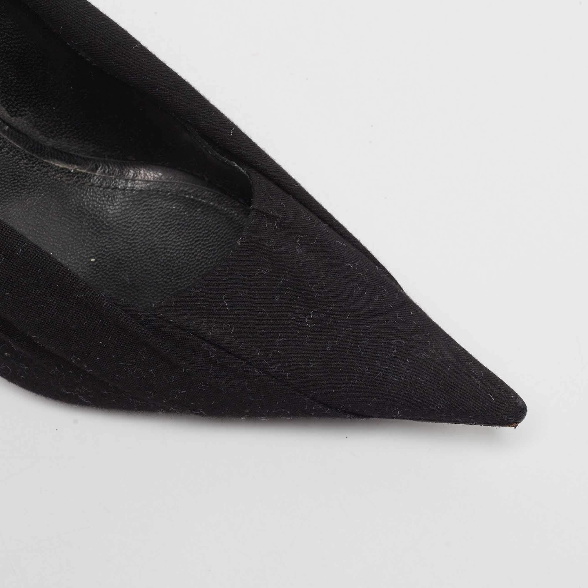 Balenciaga Pumps in tessuto con stampa logo nero Taglia 38 in vendita 2