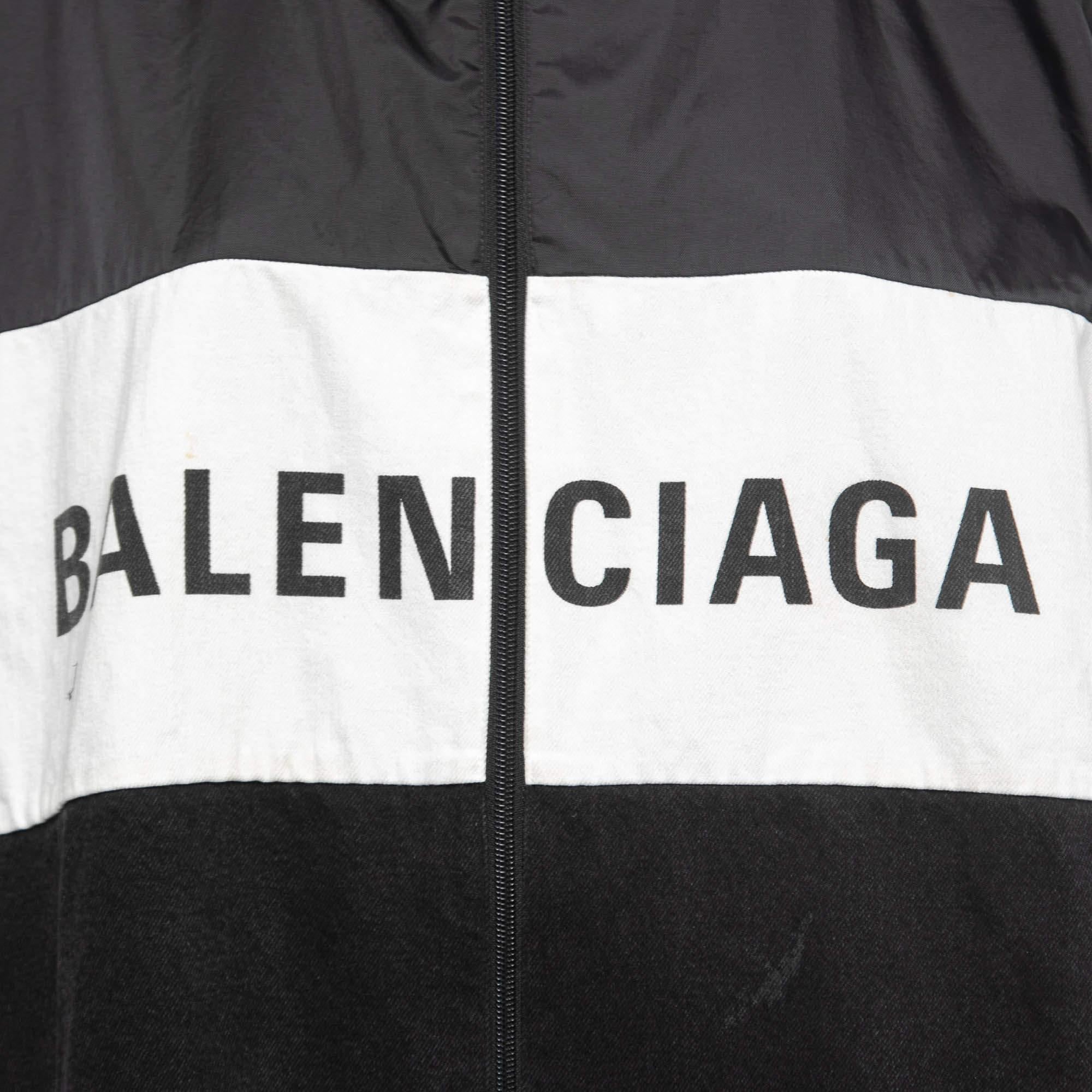 Balenciaga Black Logo Printed Nylon and Cotton Zip Front Oversized Bomber Jacket In Good Condition In Dubai, Al Qouz 2