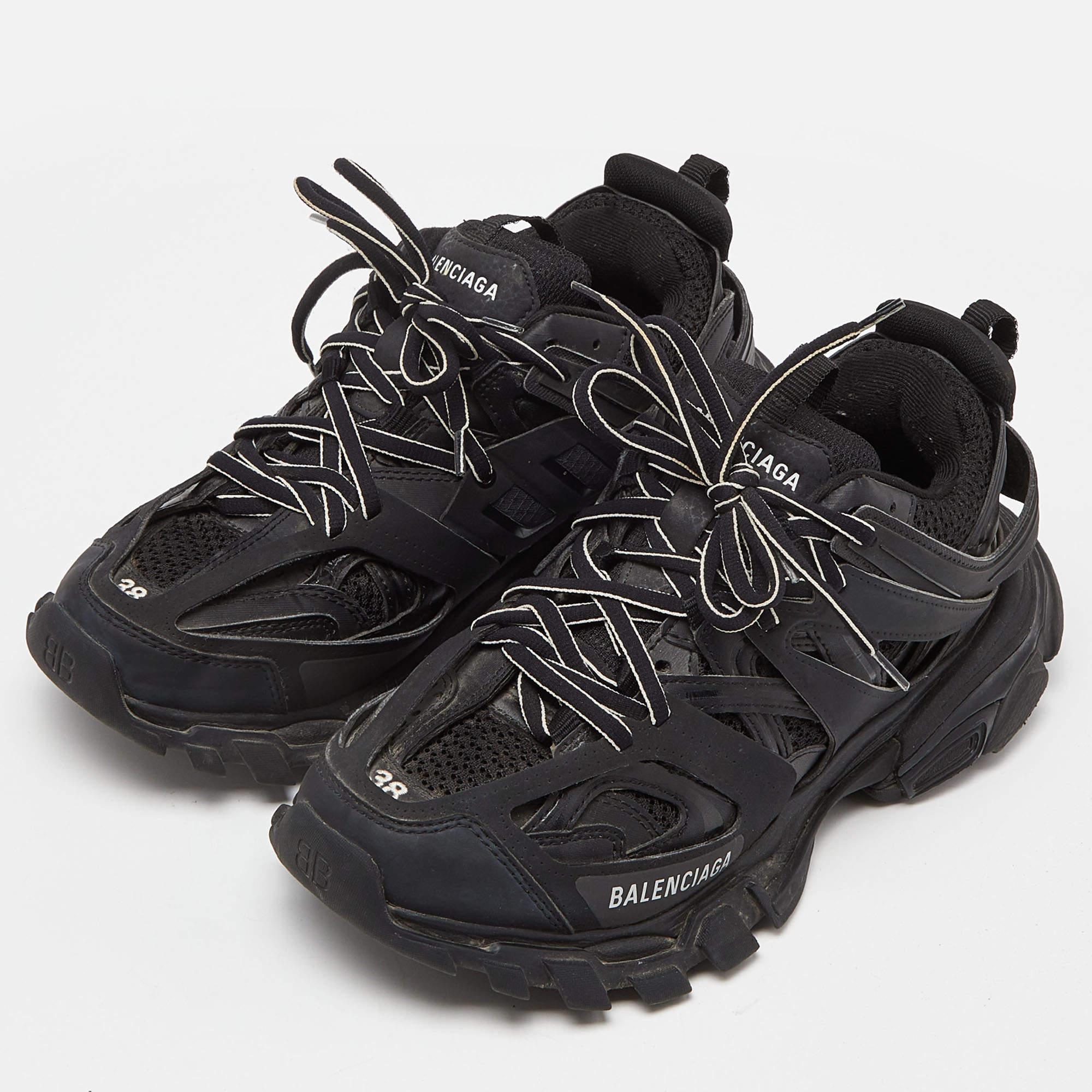 Balenciaga Black Mesh and Faux Leather Track Sneakers Size 38 Pour femmes en vente