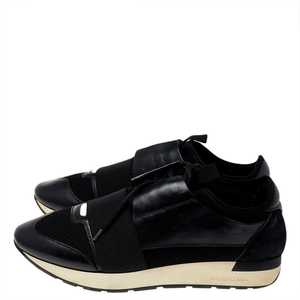Balenciaga Black Mesh And Leather Race Runner Low Top Sneakers Size 41 In Good Condition For Sale In Dubai, Al Qouz 2