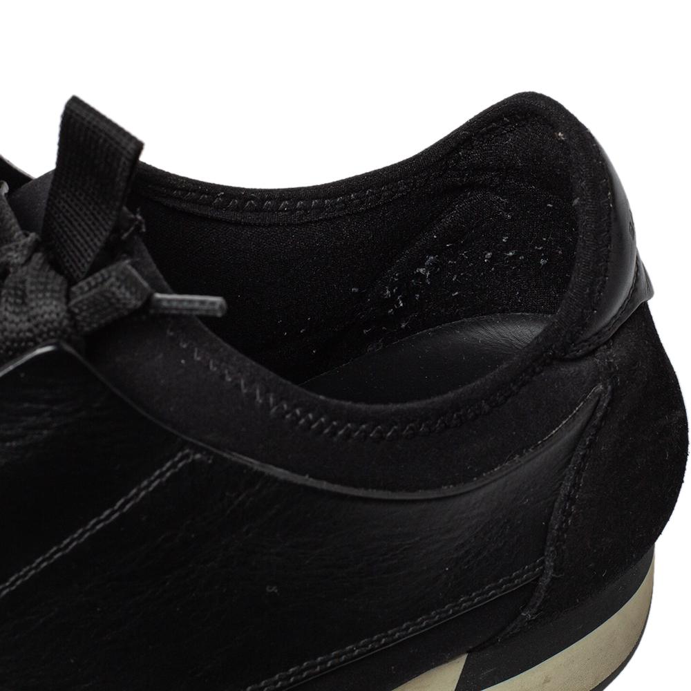 Balenciaga Black Mesh And Suede Race Runner Sneakers Sizs 43 In Good Condition In Dubai, Al Qouz 2