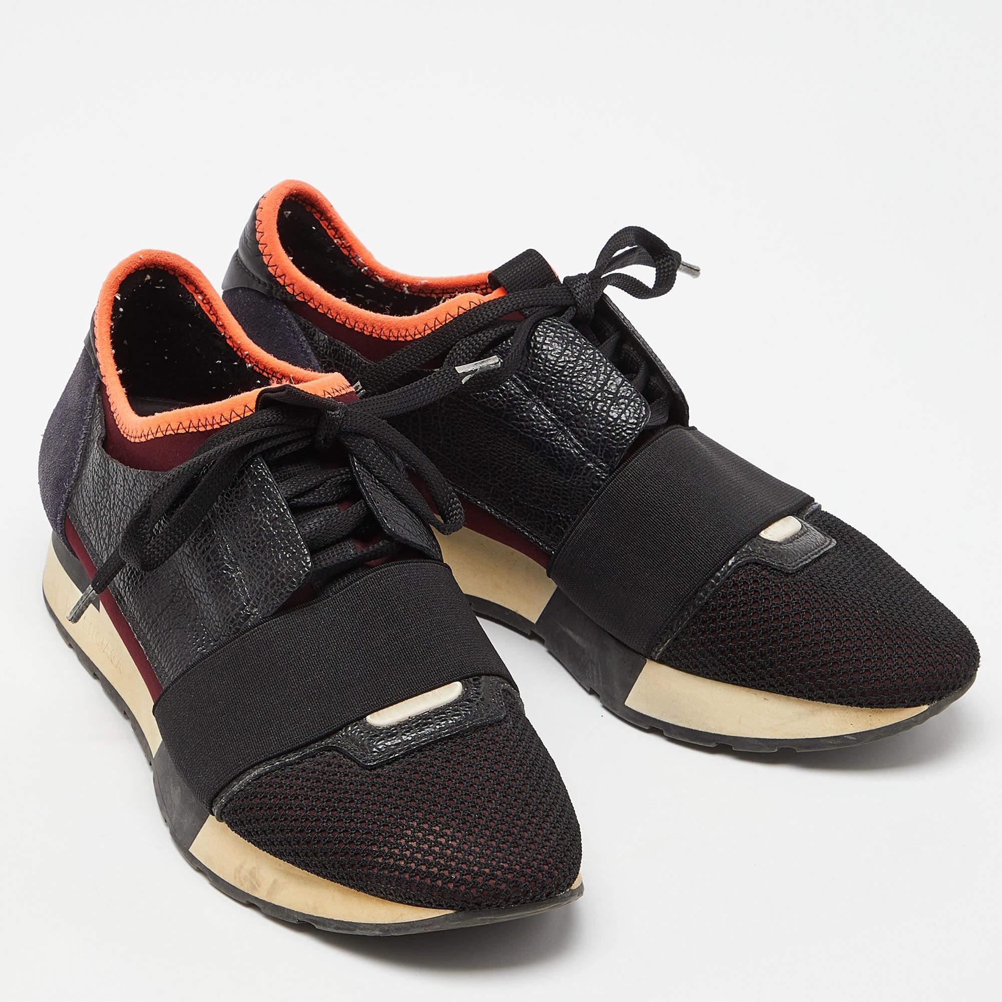 Women's Balenciaga Black Mesh and Textured Leather Race Runner Sneakers Size 37 For Sale