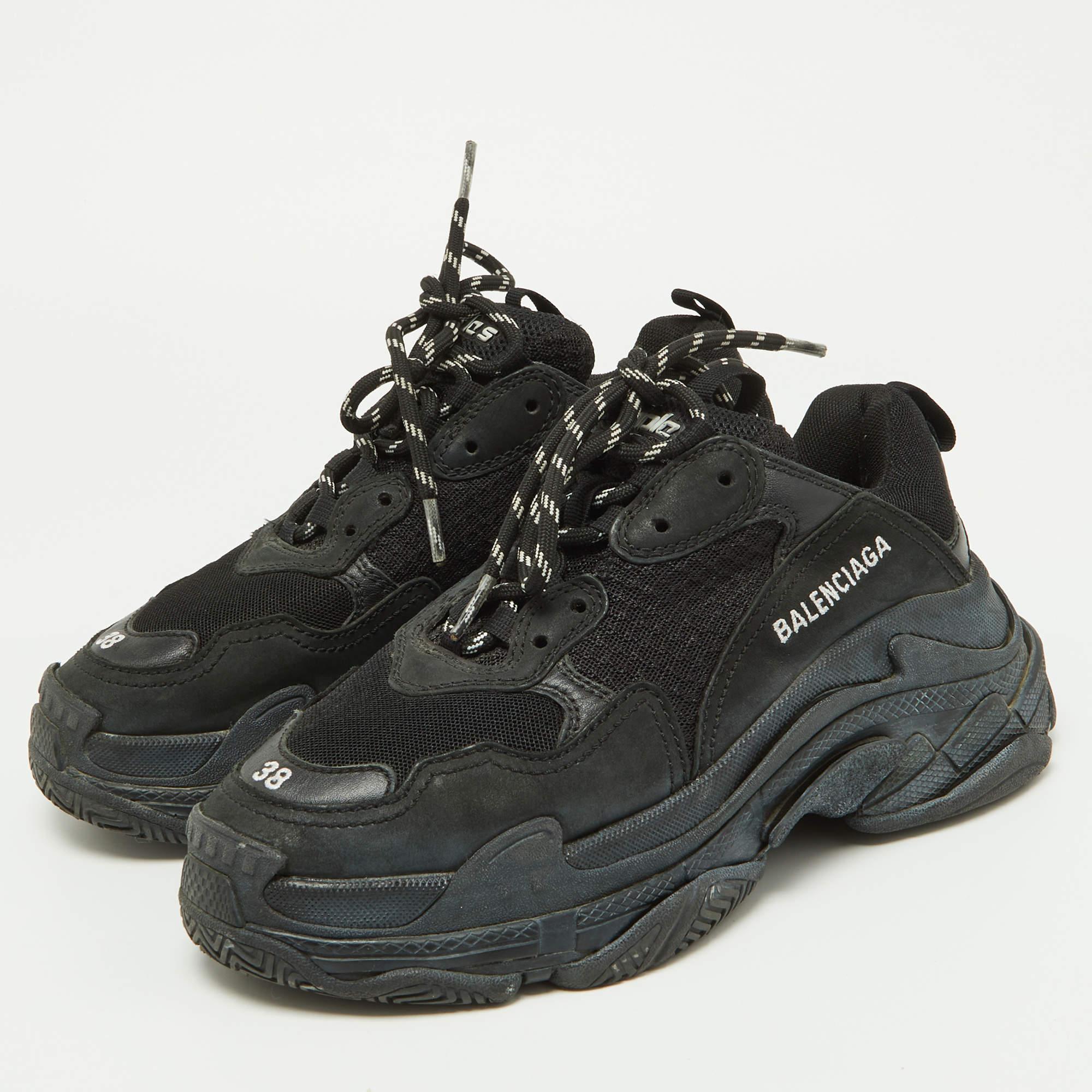 Balenciaga Black Mesh Nubuck and Nubuck Triple S Sneakers Size 38 For Sale 1