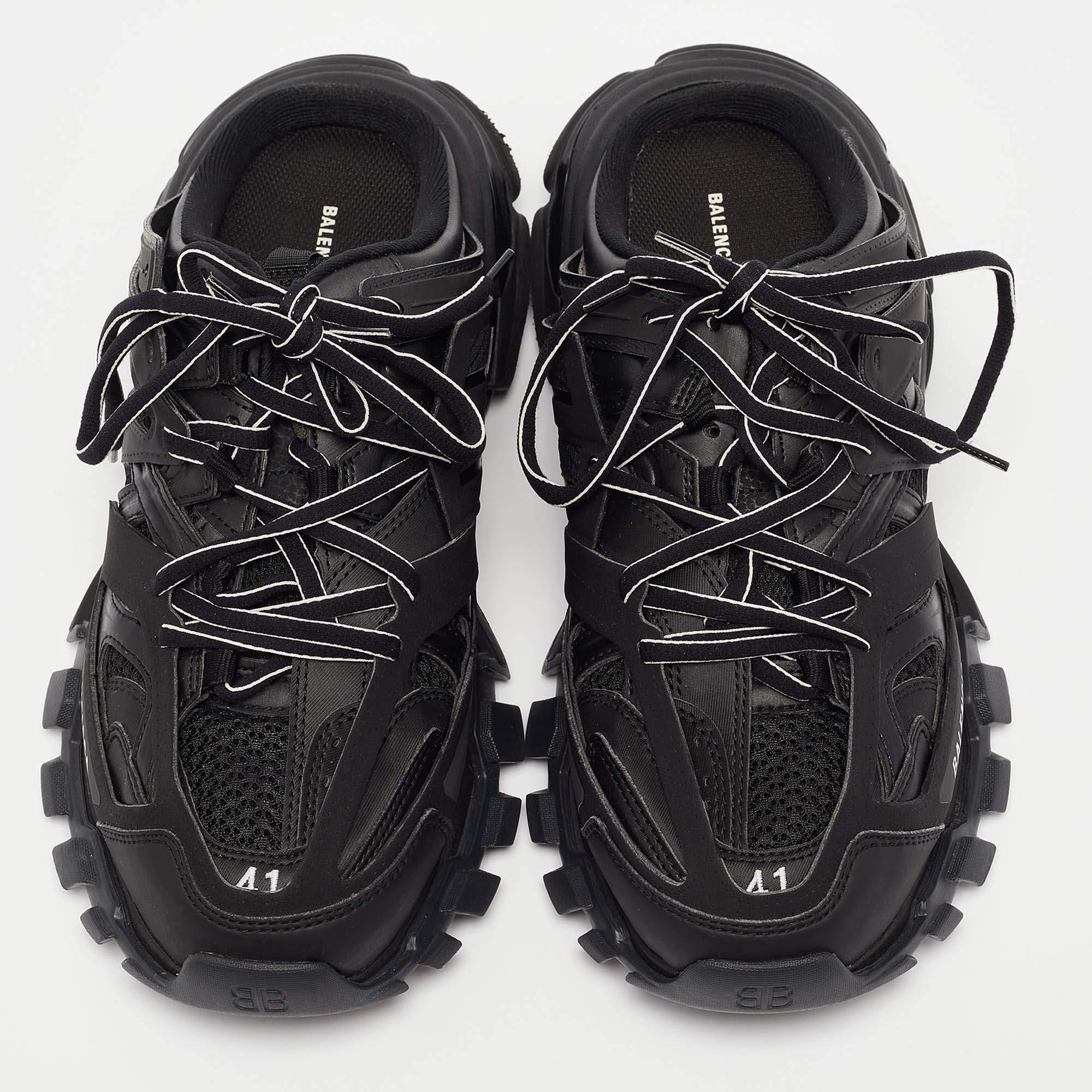 Balenciaga Black Mesh Track Mule Sneakers Size 41 In Good Condition In Dubai, Al Qouz 2