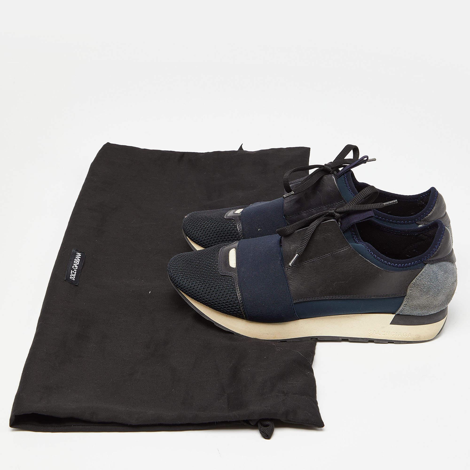 Balenciaga - Baskets Race Runner en cuir et maille noir/bleu marine - Taille 39 en vente 3