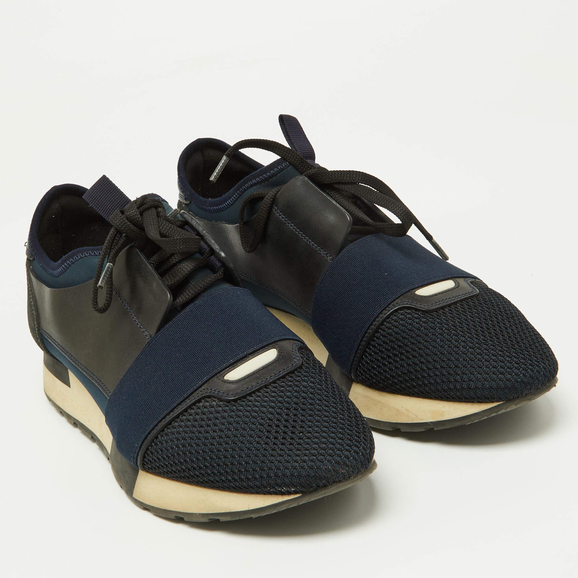 Noir Balenciaga - Baskets Race Runner en cuir, maille et daim noir/bleu marine - Taille 39 en vente