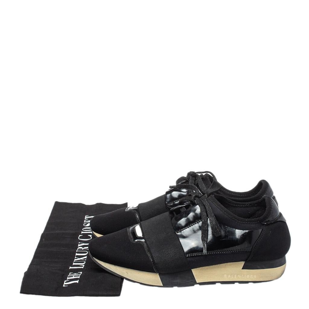 Balenciaga Black Neoprene Race Runner Low Top Sneakers Size 38 en vente 3