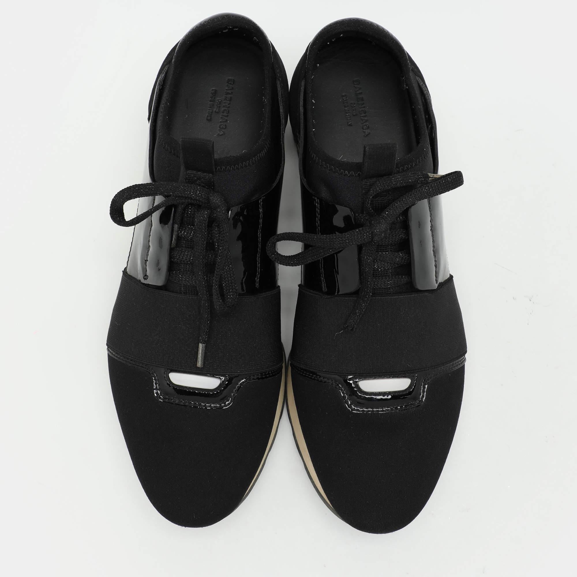 Nero Balenciaga, scarpe da ginnastica basse in vernice nera e tessuto, taglia 39 in vendita
