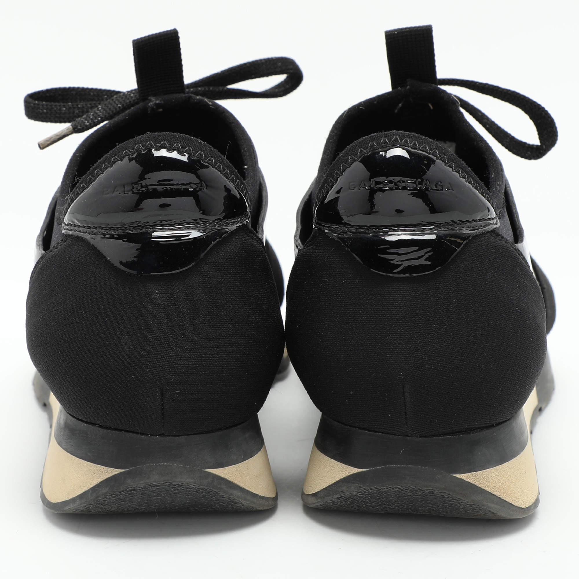 Donna Balenciaga, scarpe da ginnastica basse in vernice nera e tessuto, taglia 39 in vendita